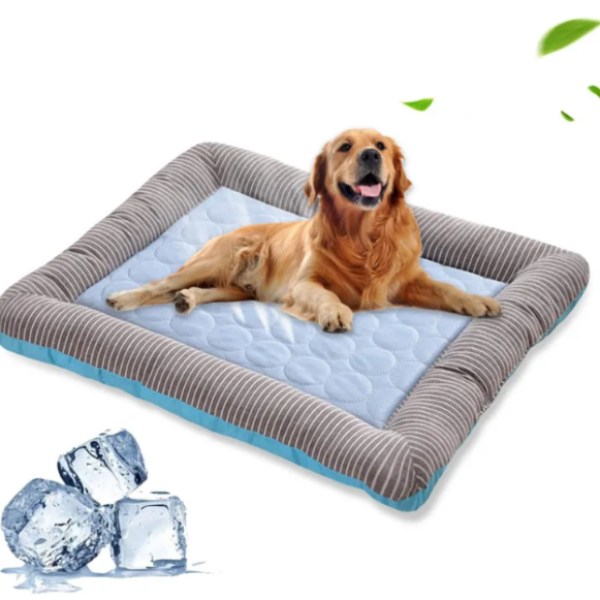 Keep Your Pets Comfortable with Our Cooling Pad: A Refreshing Haven for Dogs, Cats, Puppies, and Kittens—Ice Silk Material in Soothing Blue for Summer Slumber